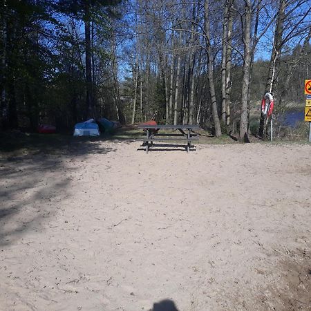 Hässleholm Minnebo Stuga מראה חיצוני תמונה